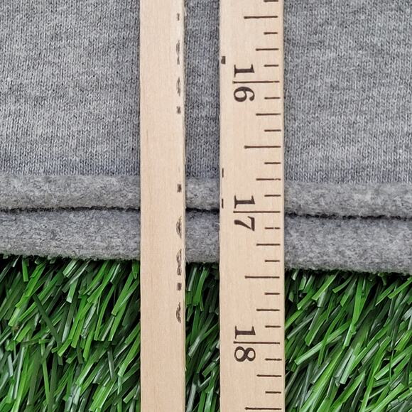 Mickey-Mouse Cropped Sweatshirt Womens Medium 21x17 Baggy - Picture 6 of 14